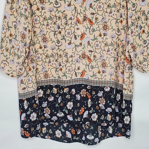Rose + Olive Contrast Floral Print Tunic Size 1X Lightweight Spring Top Office - Picture 3 of 9